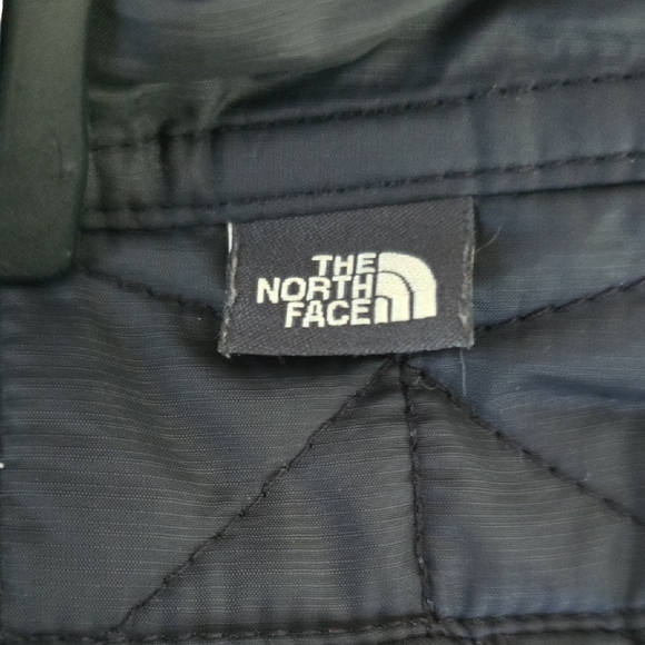 The North Face Quilted Mini Skirt in Black - Picture 3 of 9
